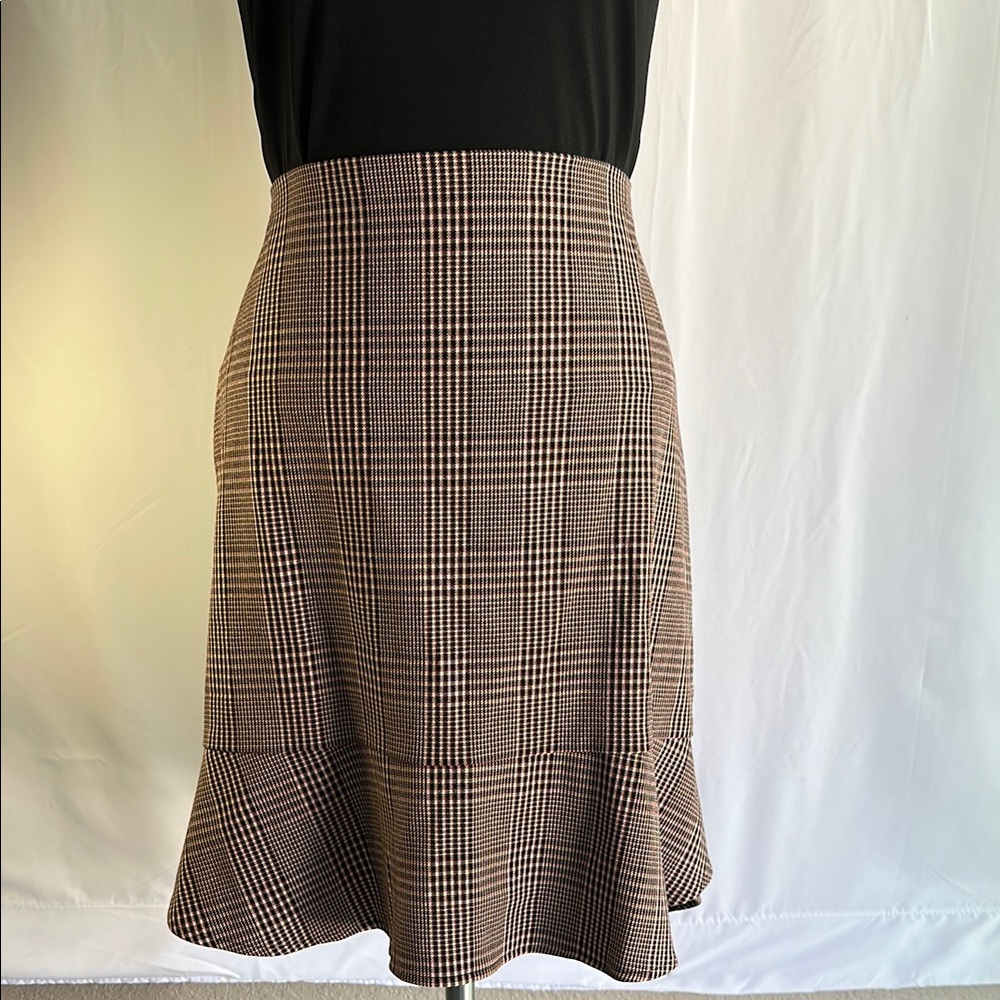Elegant Plaid Women's Skirt